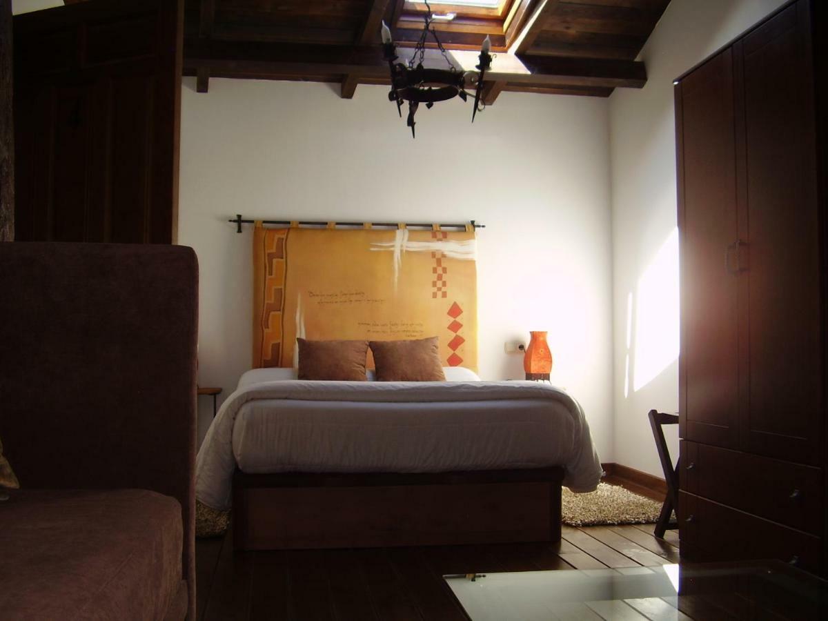 Casa San Andres Del Valle Берсео Экстерьер фото