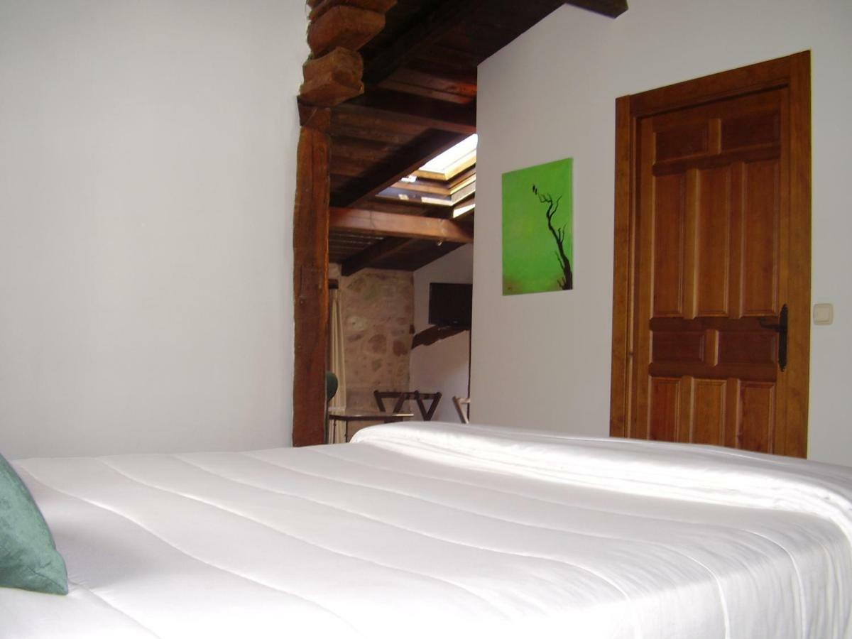 Casa San Andres Del Valle Берсео Экстерьер фото