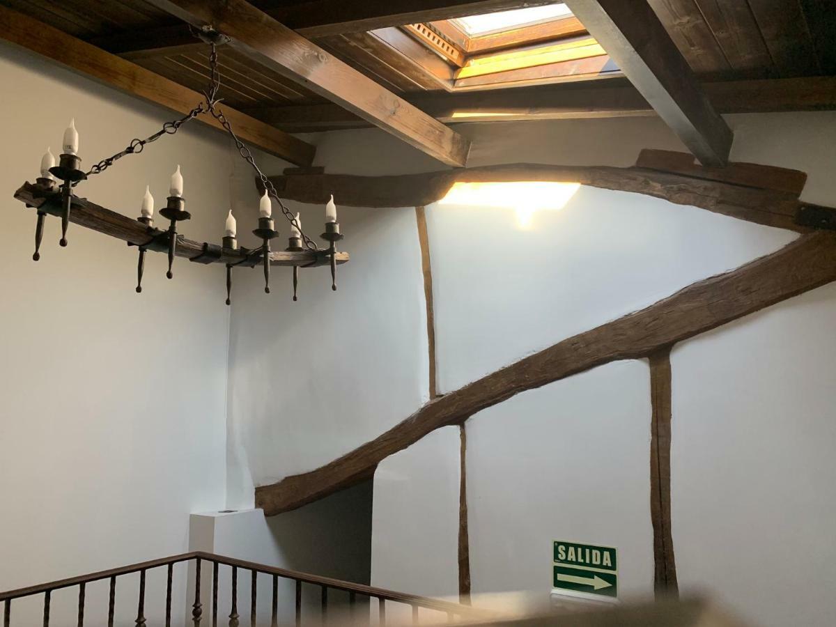 Casa San Andres Del Valle Берсео Экстерьер фото